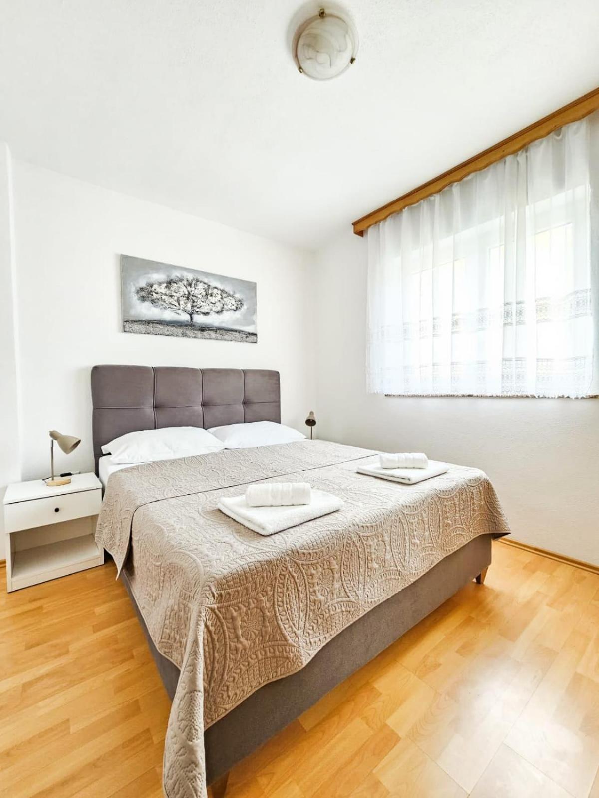 Apartments Karalic Ll Crikvenica Esterno foto